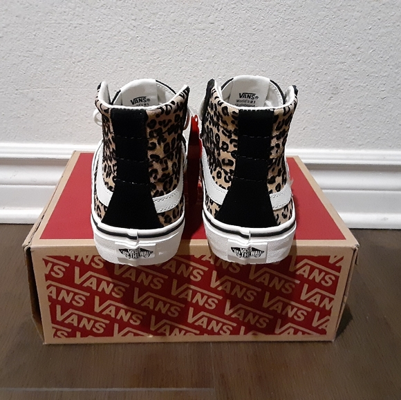 Vans - Picture 4 of 4